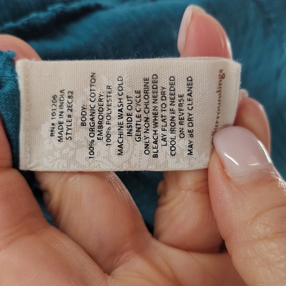 Soft Surroundings embroidered Tee size Medium Green Short Sleeve LOVE - Picture 6 of 6